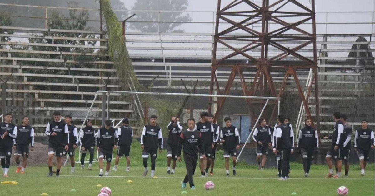 Zapla y Malvinas definen hoy la 2º plaza al Regional
