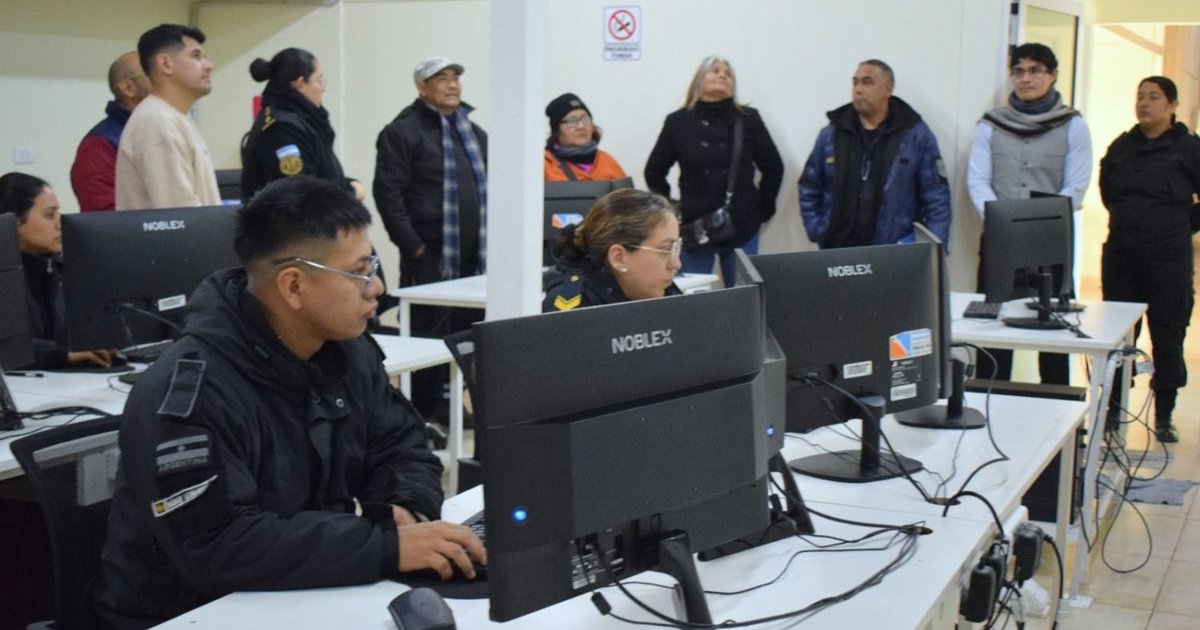 Visitan el Centro de Monitor