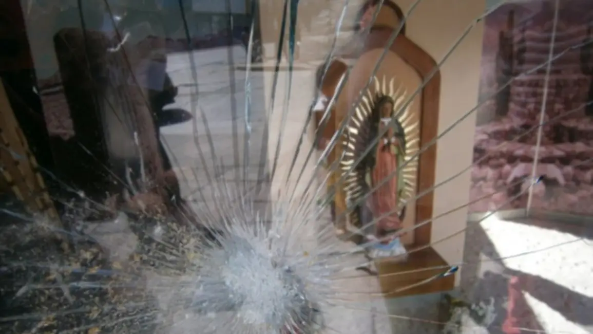 Rompieron la gruta de la Virgen de Guadalupe | parroquia San Pedro y  San Pablo, barrio San Pedrito, gruta de la Virgen de Guadalupe, Virgen de Guadalupe, párroco Miguel David Aciar