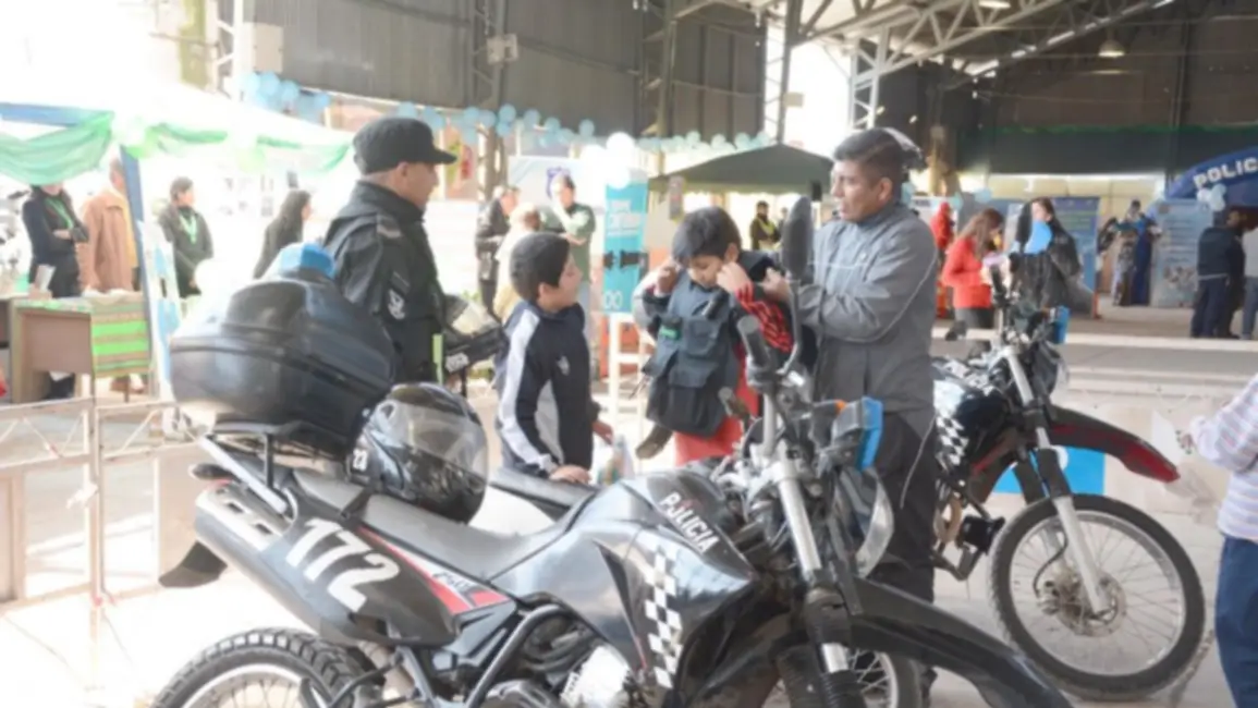 Se desarrolla la VI Expo Policial en la exestación | Centro Cultural Manuel Belgrano, VI edición de la Expo Policial, Policía de la Provincia, Escuadra “Águilas Blancas”, mayor integración con la comunidad, Cuerpo Especial de Operaciones Policiales
