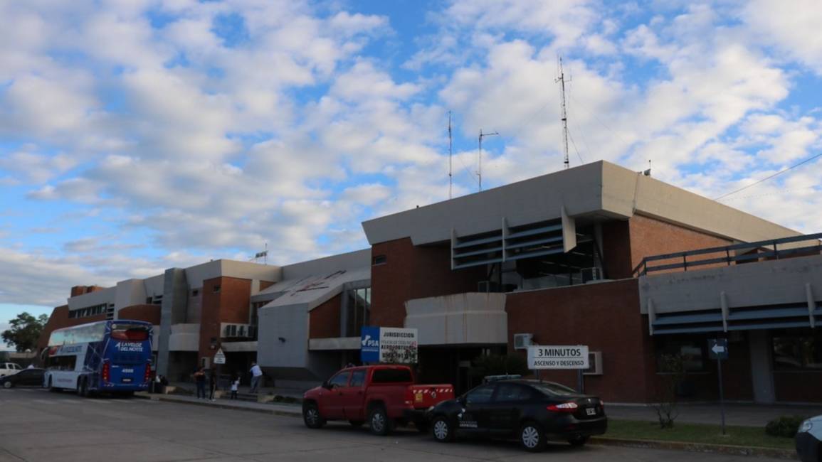 Habrá servicio de colectivo hacia el aeropuerto 