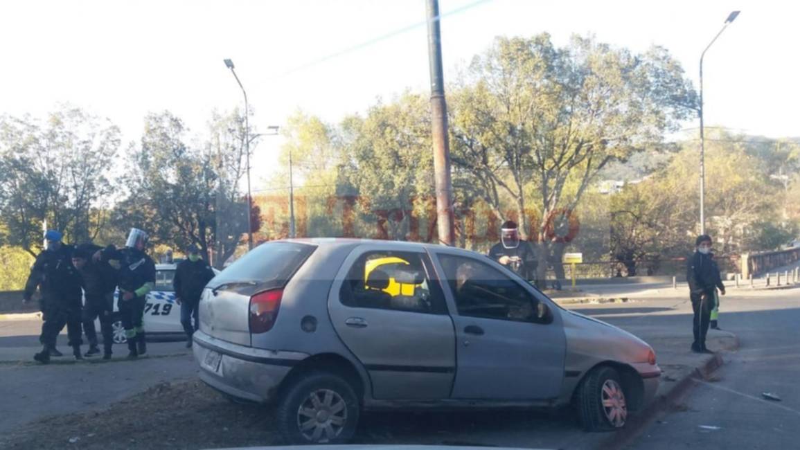 Exsoldado conducía "pasado de copas" y se estrelló contra con un poste de luz
