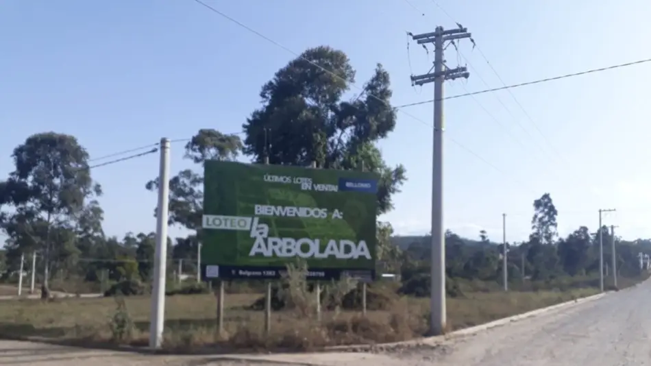 Los vecinos solicitan una plaza y un polideportivo