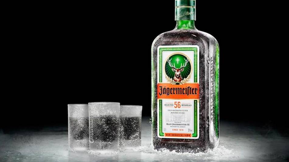 Murió después de tomar una botella de Jaegermeister en 2 minutos