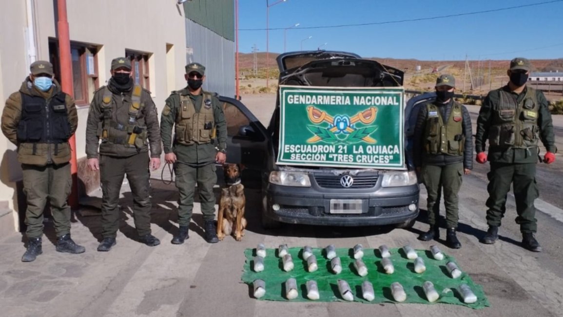 Llevaba 10 kg de marihuana ocultos en el tanque de nafta