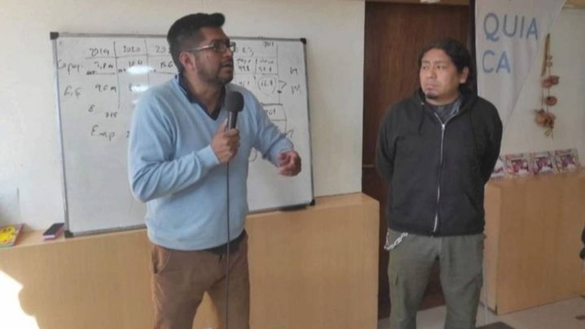 “Si Gobierno garantiza sueldos, voy a dar un paso al costado”