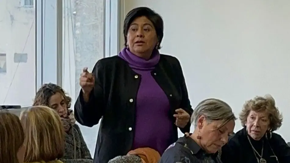 Sarapura apoya campaña en defensa de políticas de género