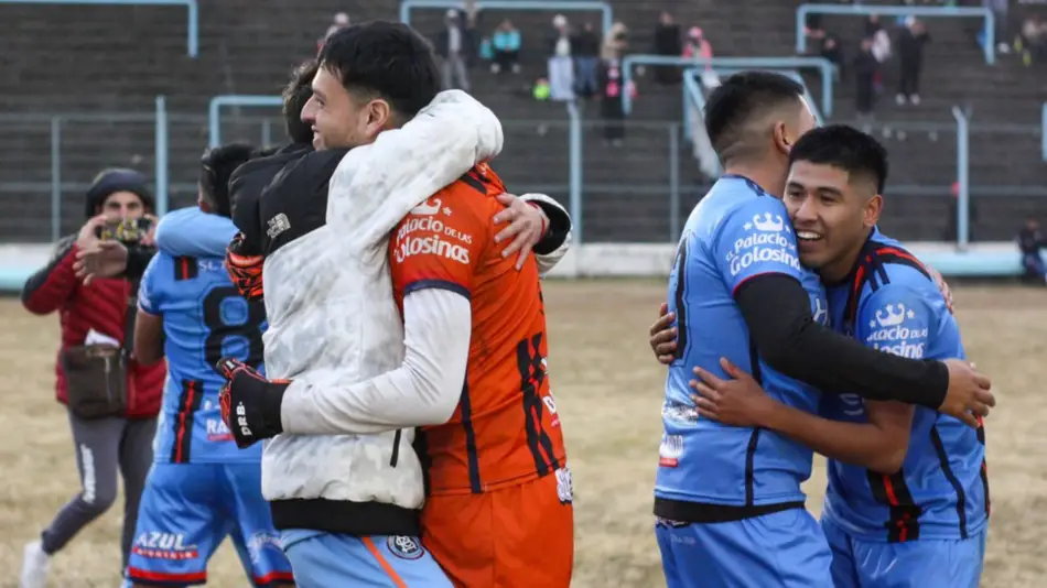 Monterrico Sur clasificó a semifinal al vencer al "lobito" 