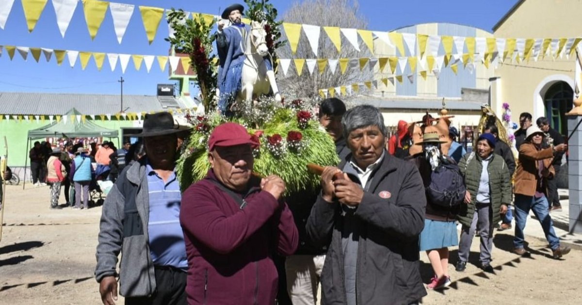 Devotos y fortines gauchos honran a San Santiago