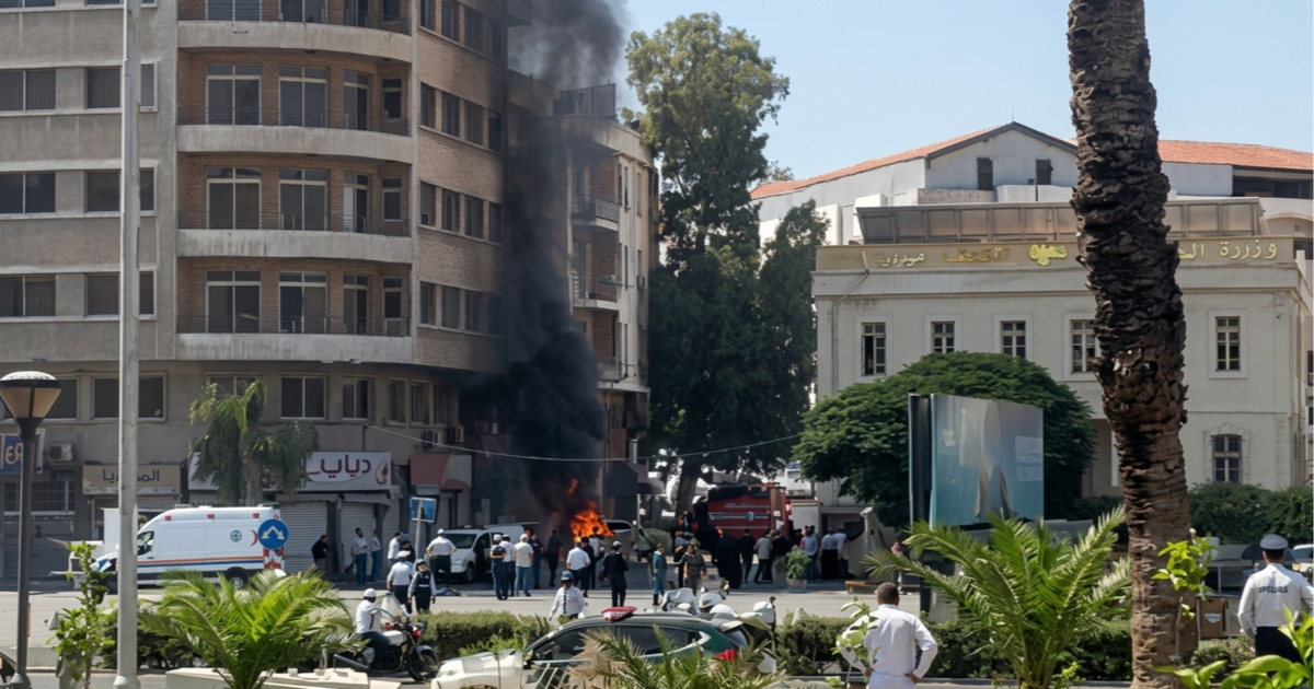 Dos bombas explotaron frente al hotel donde se alojaba Macron en Siria