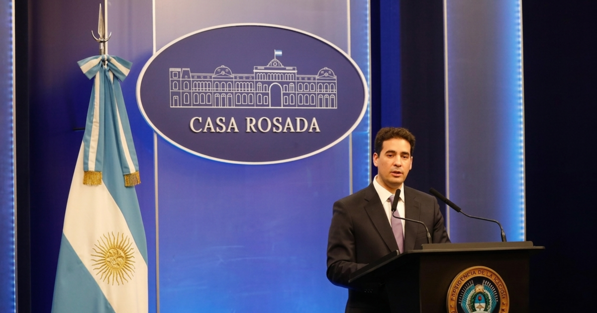El Gobierno confirmó que Adorni mantiene la custodia por “cuestiones de seguridad”
