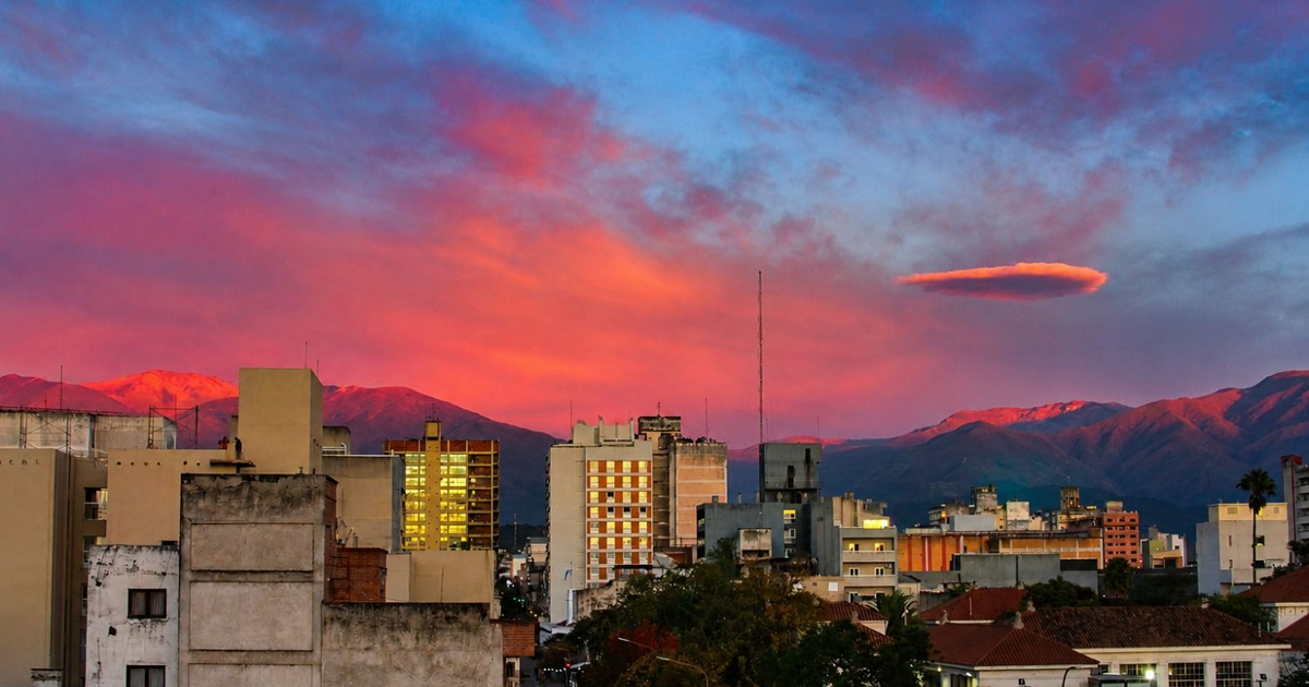 Mañana fría y tarde con máxima de 23°C