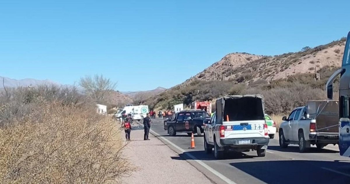 Dos motociclistas perecieron tras un violento siniestro vial