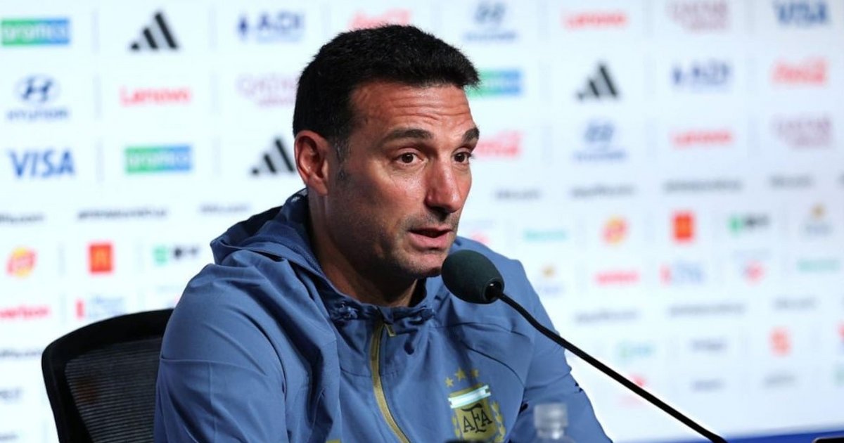 Lionel Scaloni se emocionó con el video del nene en un acto escolar
