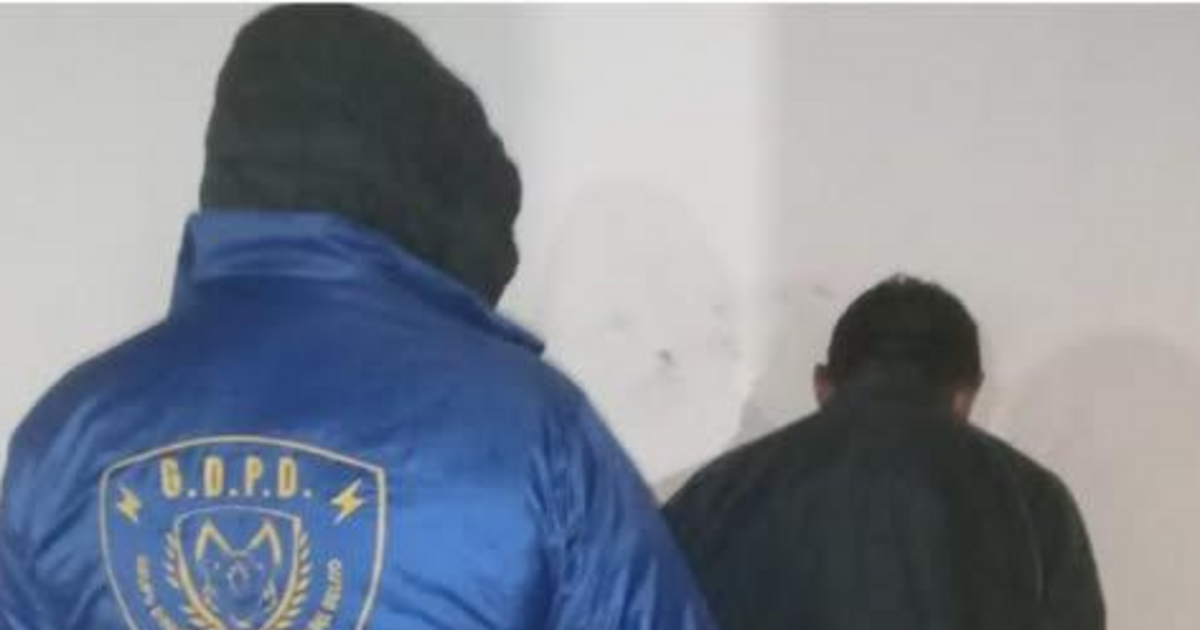 Demorado por intentar abrir vehículos en el centro capitalino