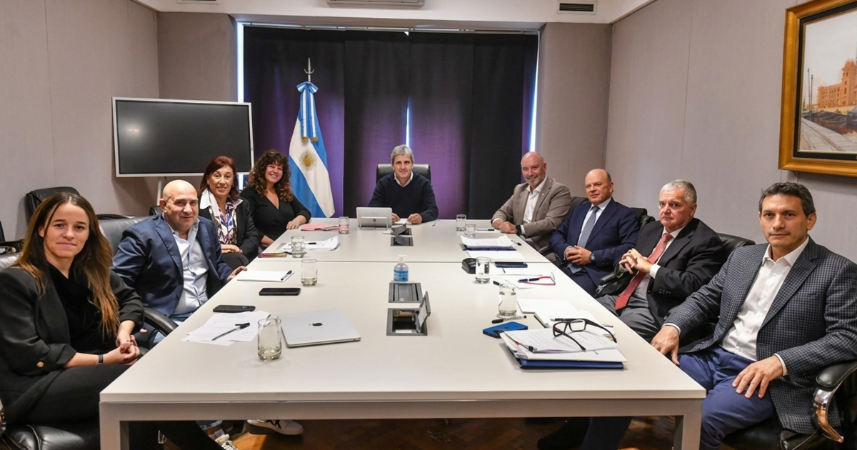 Caputo busca cerrar las modificaciones al proyecto de Inocencia Fiscal