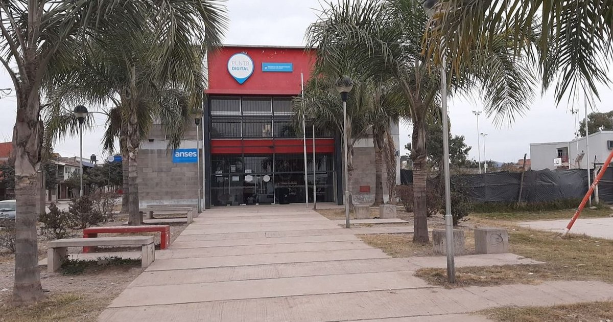 Encuentros en el “Jorge Cafrune”