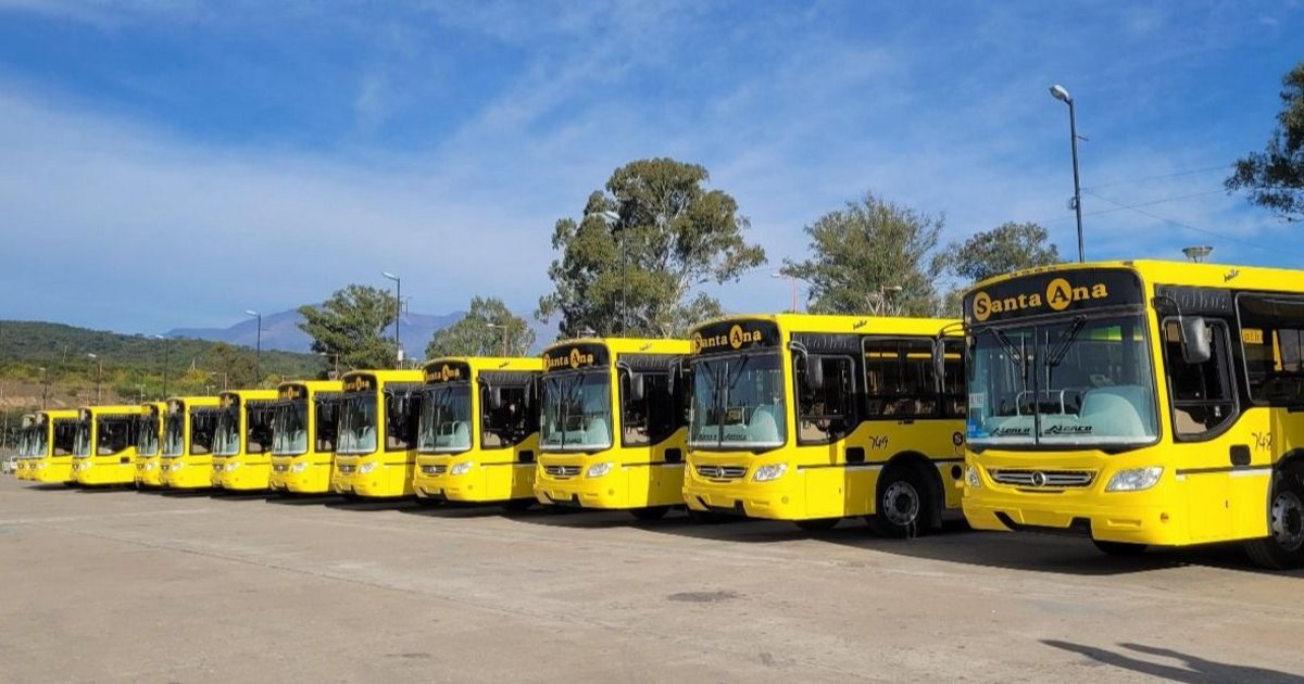 Santa Ana lanza líneas de emergencia tras el abandono de Unión Bus