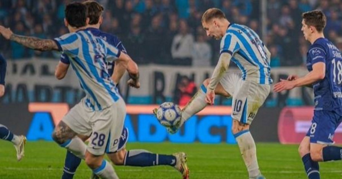Racing venció con justicia a Gimnasia La Plata por 2 a 1