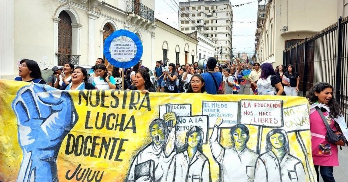 Docentes “autoconvocados” llaman a un paro de 72 horas