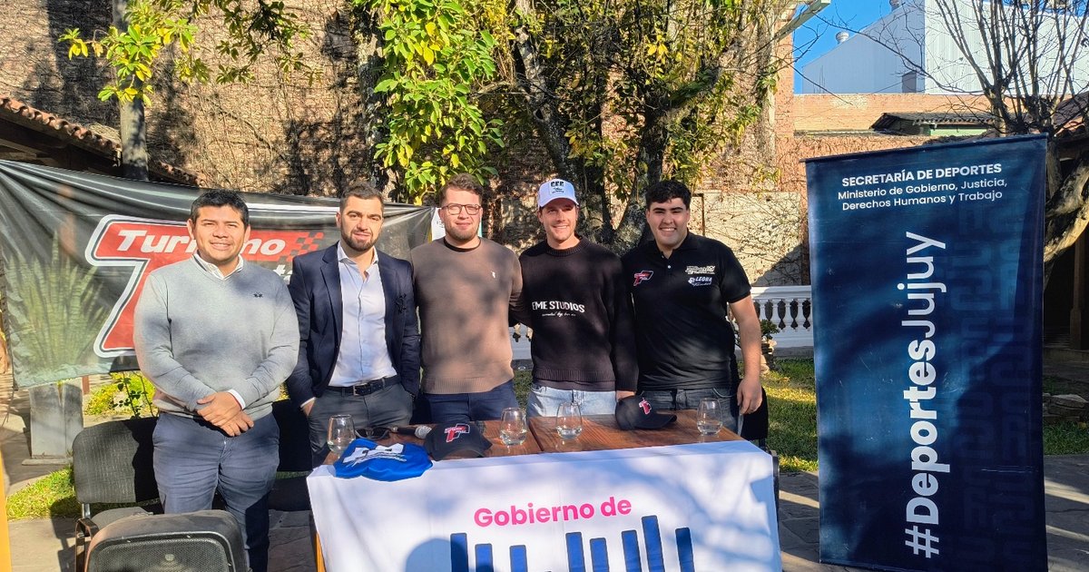 Presentaron exhibición automovilística de Turismo Pista