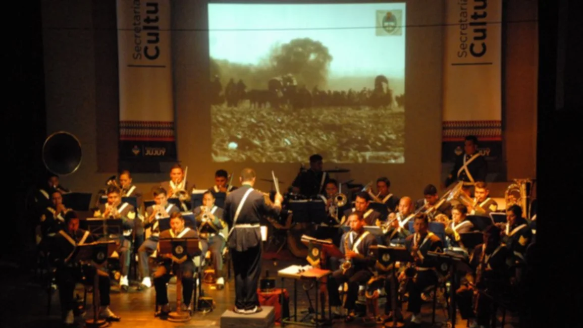 Velada de gala con la Banda Exodo Jujeño en el Mitre