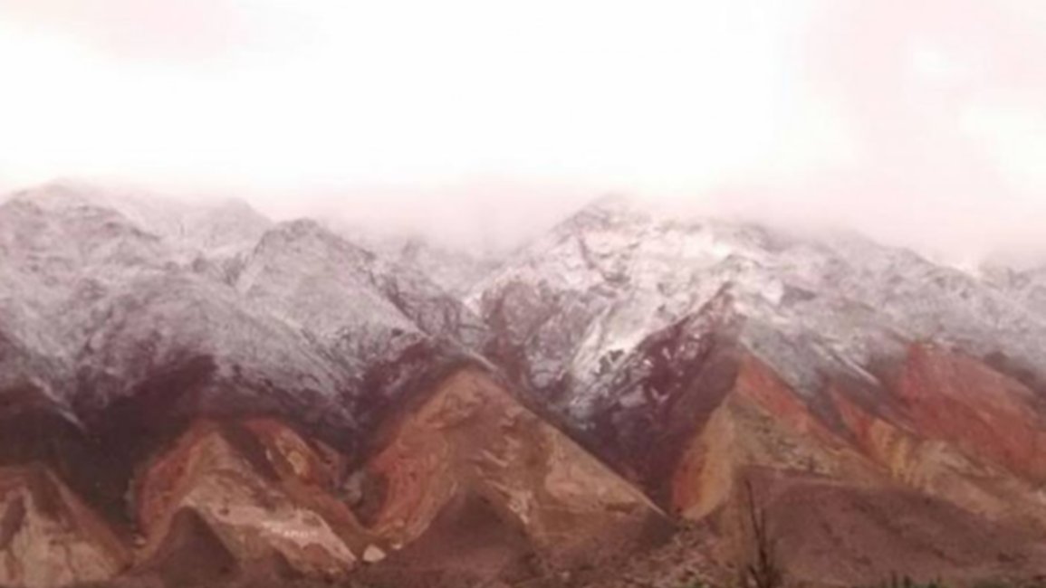 Copiosa nevada en los pueblos de la Quebrada
