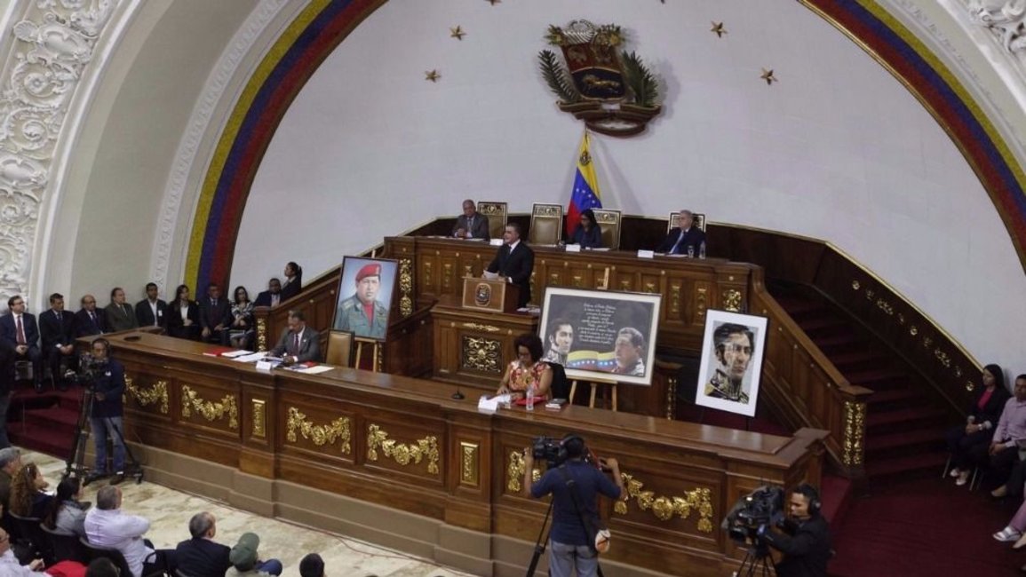 La Constituyente  desplazó al Parlamento