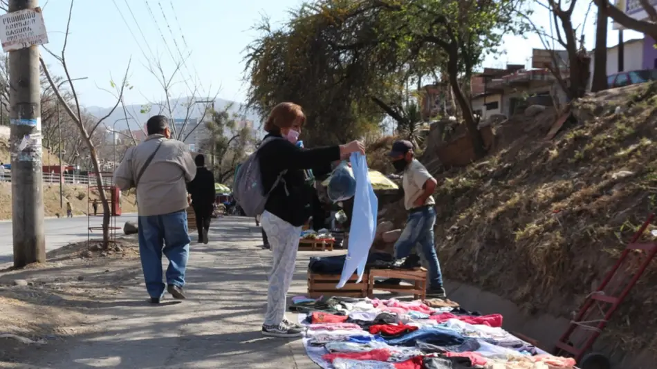 La necesidad llevó a que aumente la venta informal 