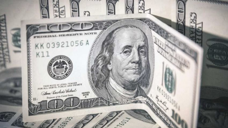 El dólar blue alcanzó su cotización mínima desde 2019