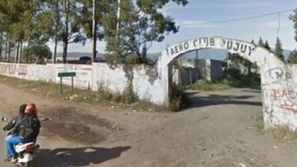 Acercan servicios a vecinos del asentamiento Aero Club