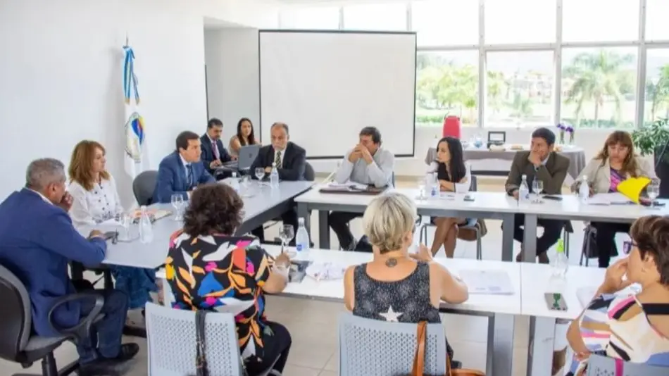 Esta tarde se reúne el Gobierno con los gremios docentes