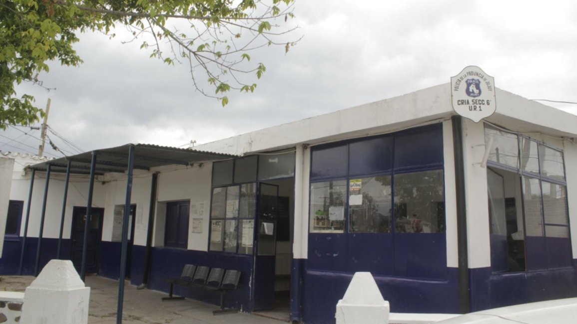 Un interno escupió e invitó a pelear a un efectivo policial