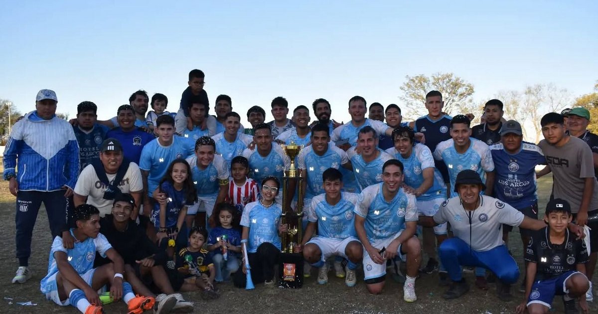 La Mona 44 campeón y al Regional