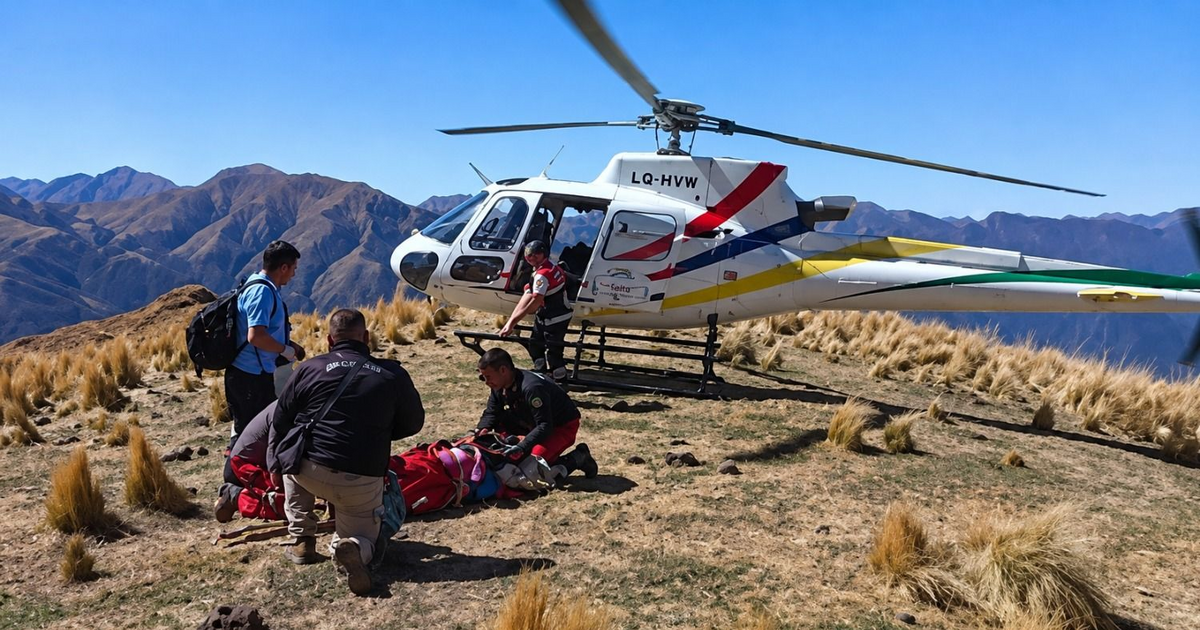 Rescatan a una mujer de 76 años tras 14 horas de caminata en Caspalá
