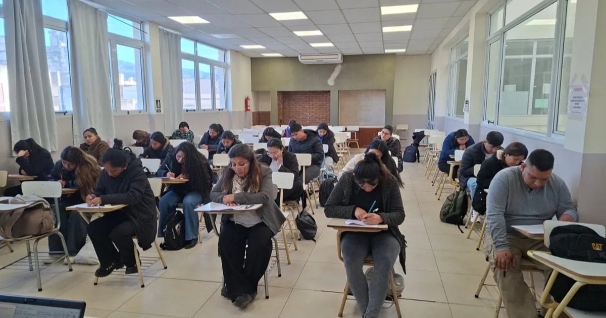Salud continúa con llamados a concurso para cubrir cargos en toda la provincia