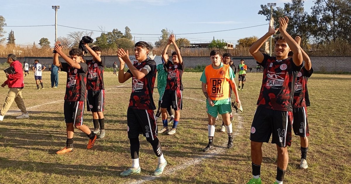 Un juvenil Belgrano superó 2-0 a Malvinas