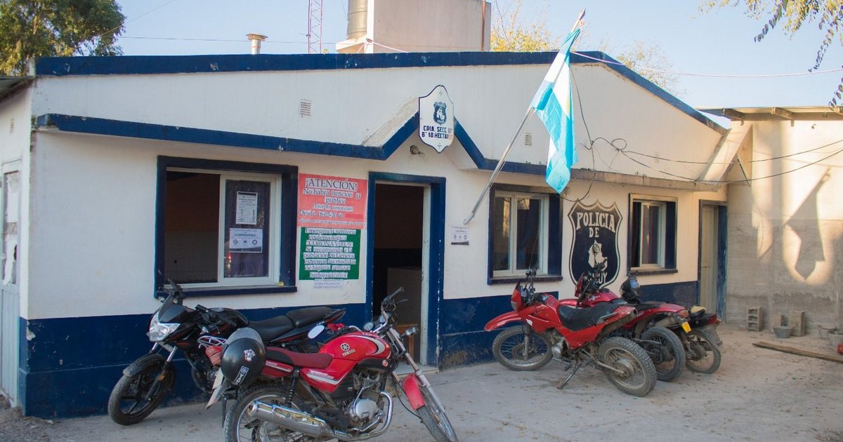 Atacó a golpes a su pareja que acaba de dar a luz y es buscado
