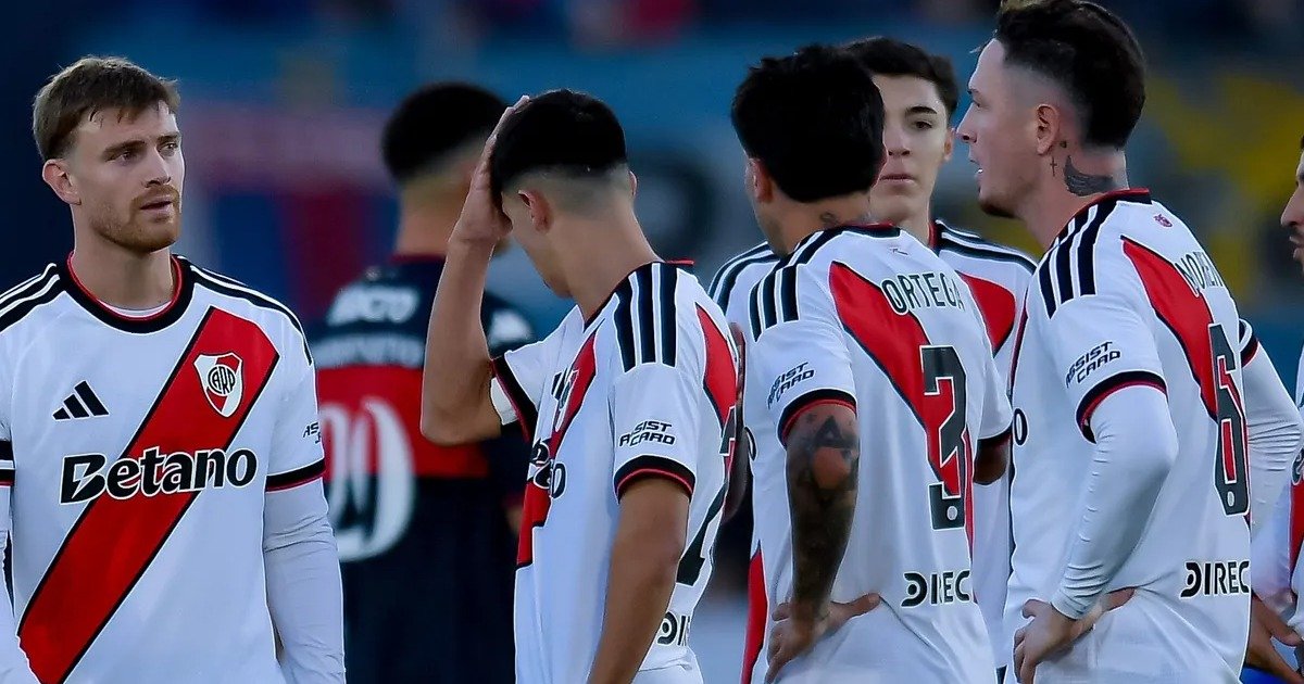 Se suspendió el partido River- Santa Fe por el terremoto en Colombia