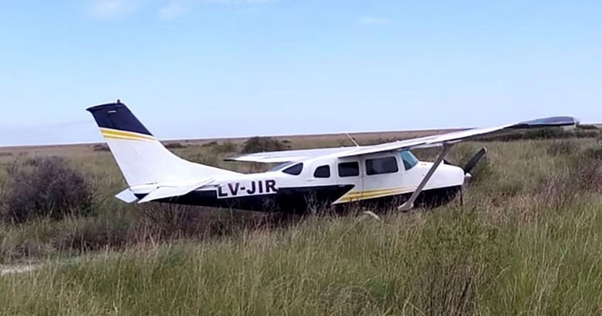 Misterio en Santiago: hallaron una avioneta que fue abandonada