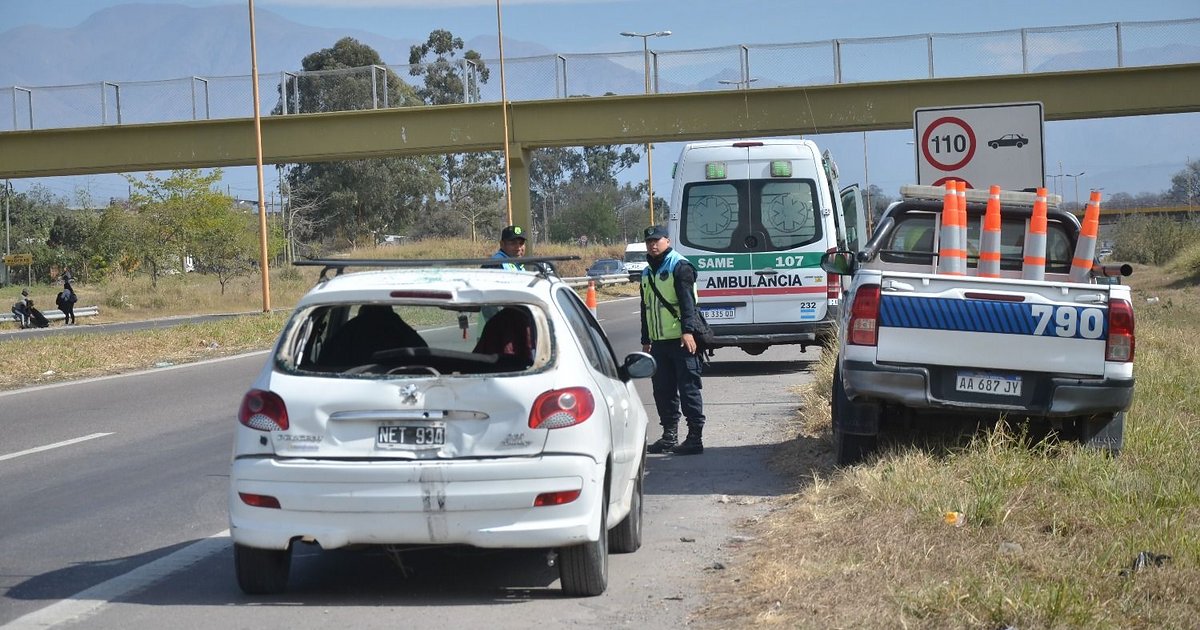 Motociclista resultó herido tras chocar a un automóvil
