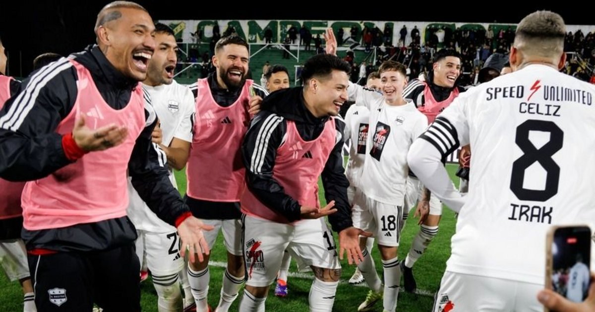 Riestra eliminó al &amp;quot;lobo&amp;quot; platense
