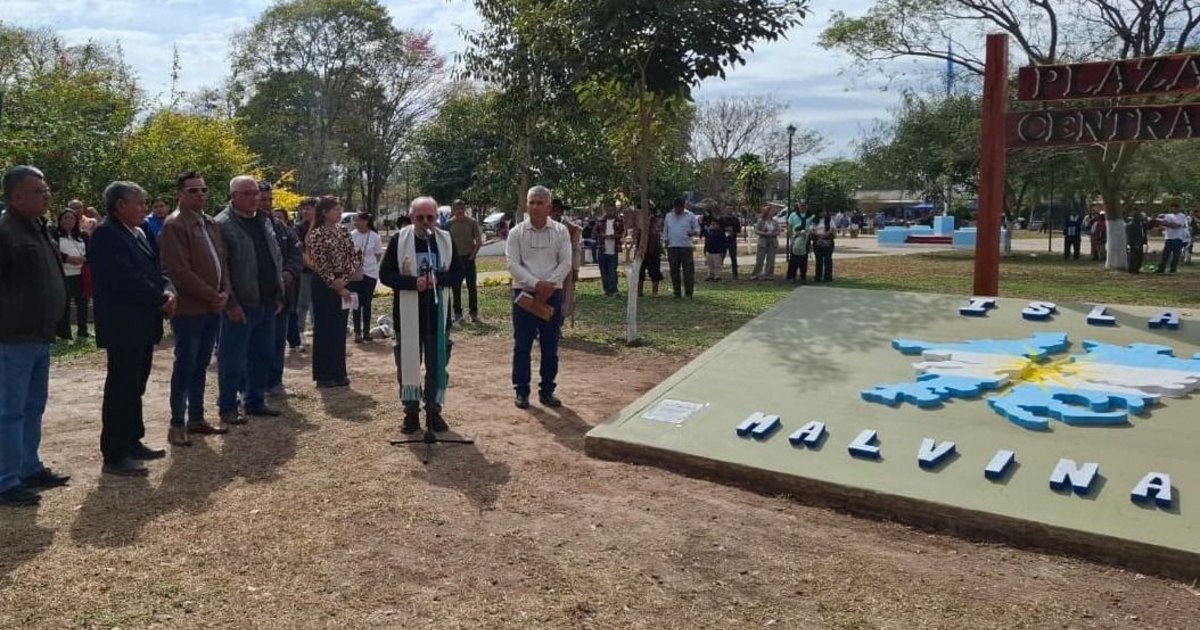 Nombran Islas Malvinas a la plaza de Vinalito