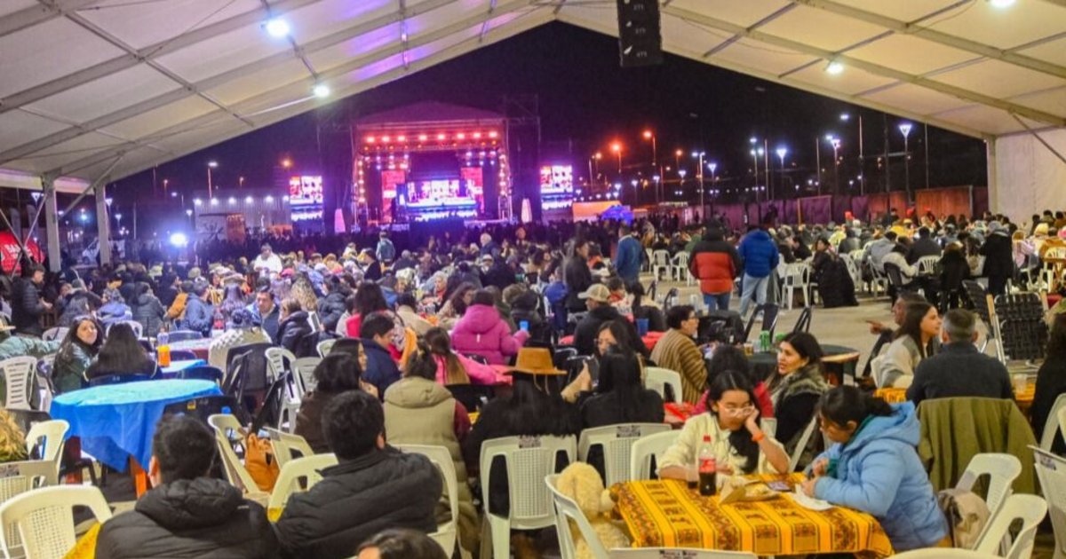 Multitudinario inicio del Festival Nacional del Éxodo Jujeño