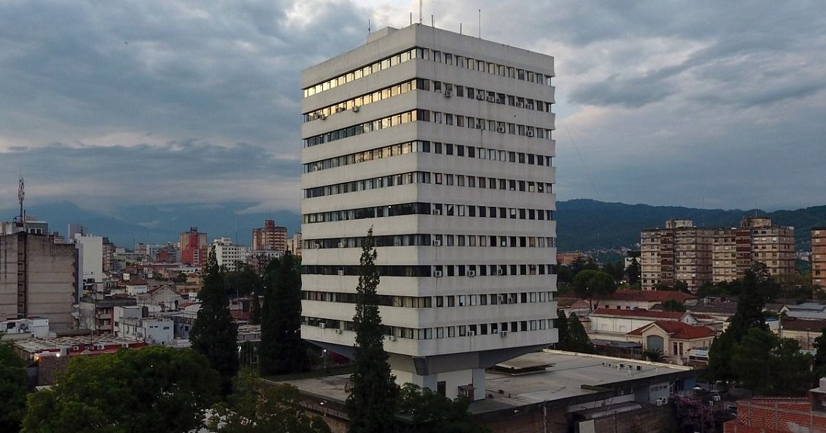 Abusaba de sus hijas y fue condenado a quince años