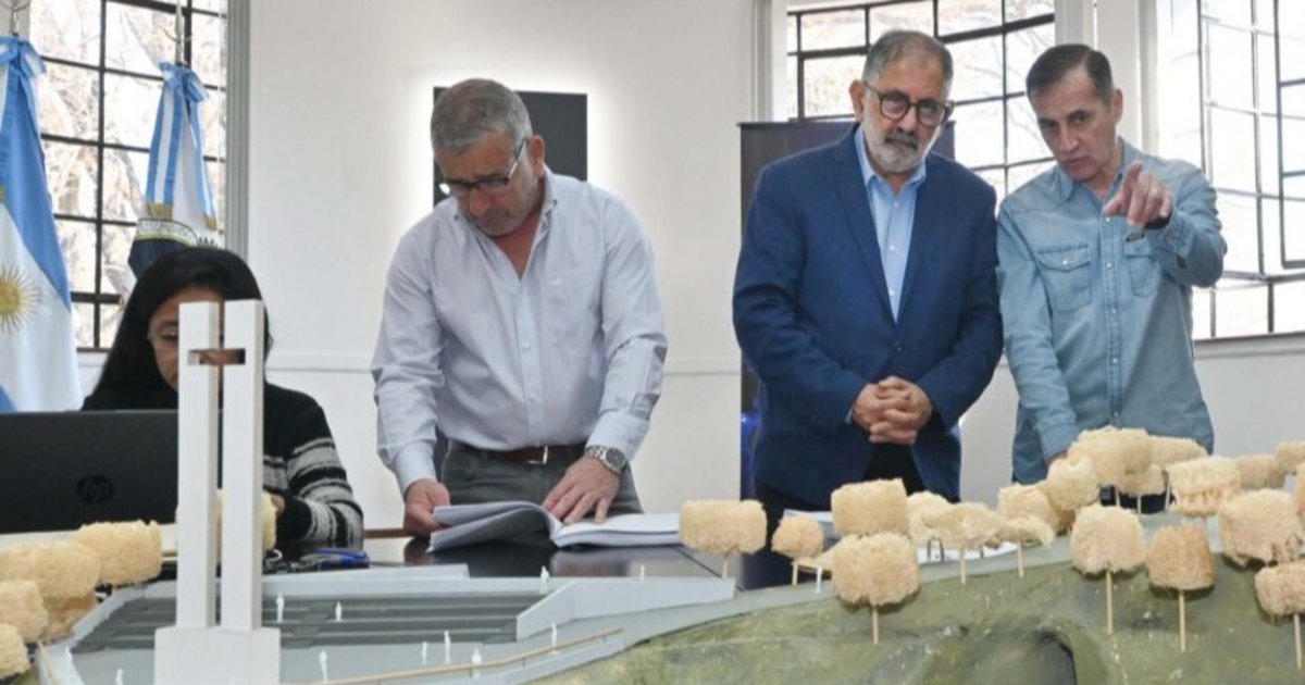 Cerro Las Rosas tendrá una cruz de 24 metros de altura