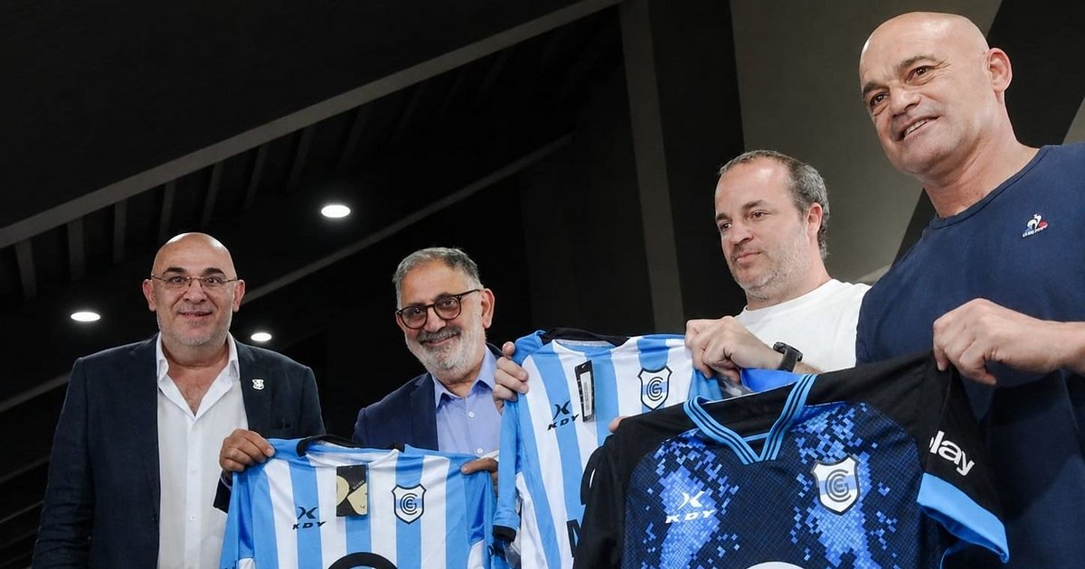 Nuevo gimnasio en el estadio "23 de Agosto"