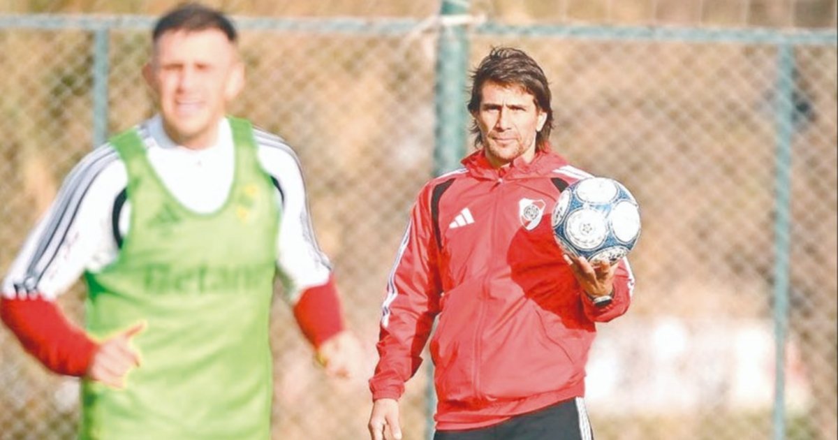Con intirenato de Ponzio, River visita a las 15 a Banfield