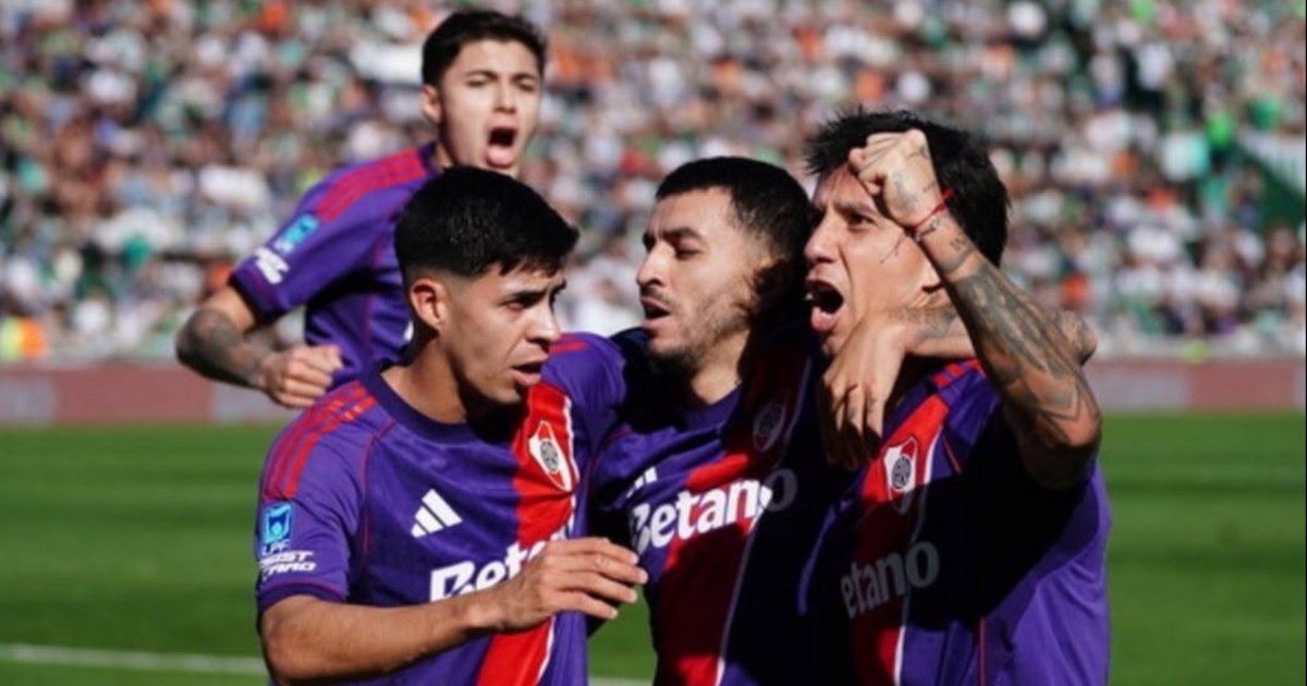 River venció a Banfield y sueña