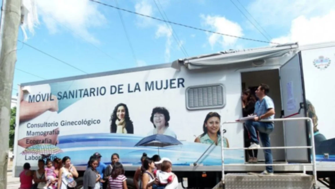 Continúa la atención del Camión de la Mujer